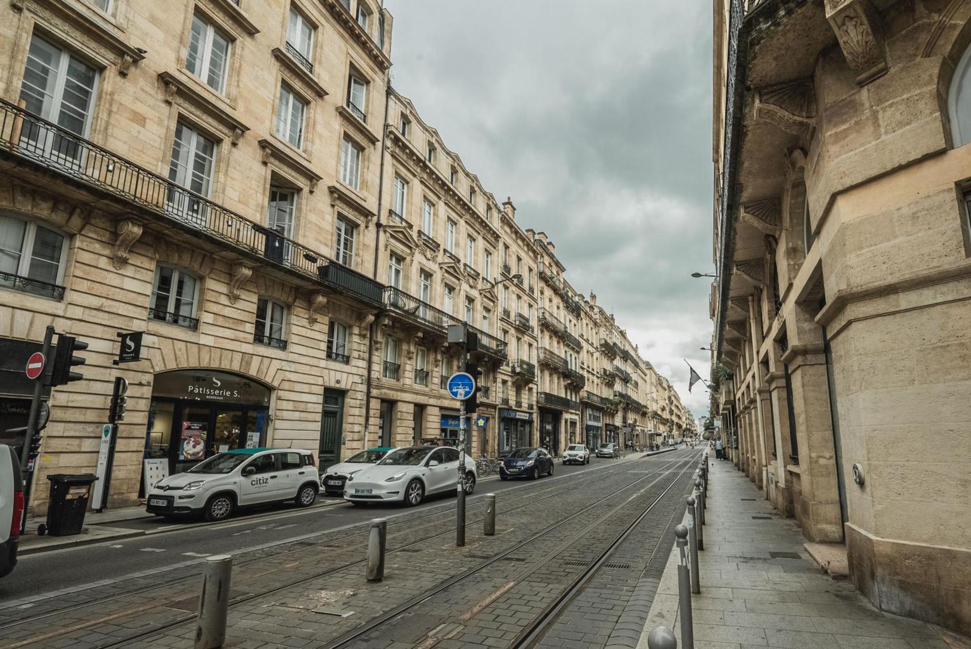 Bel Appartement Renove - Place Du Palais Avec Parking Bordeaux Exterior photo